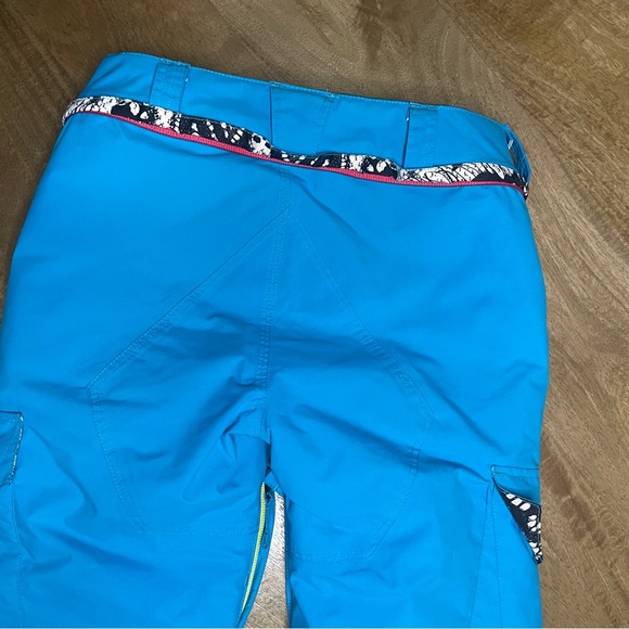 Volcom Kitty Snow Pants - Picture 7 of 15